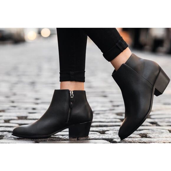 Thursday Boots Company The Downtown Boots Leather Black Ankle Booties Size 8.5 - Picture 2 of 12